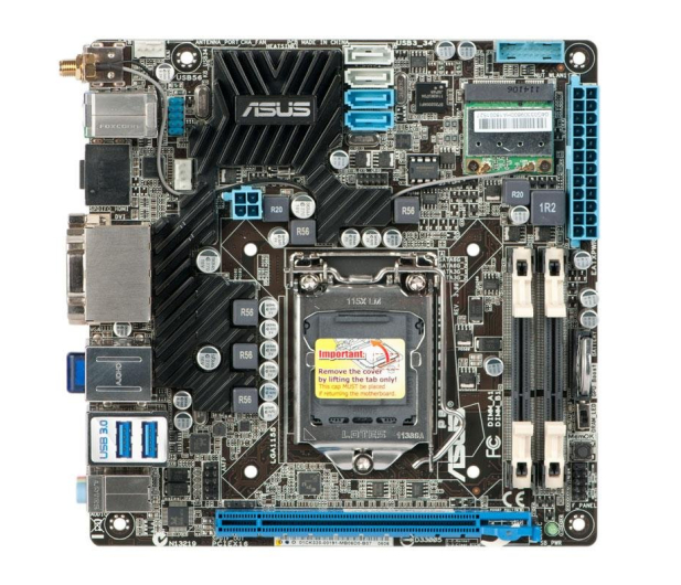ASUS P8H67-I DELUXE R3.0 (H67 PCI-E DDR3) - 67350 - zdjęcie 3